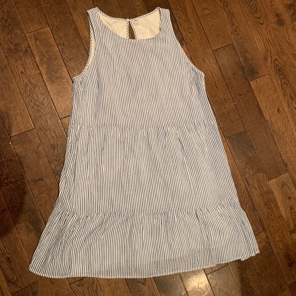 Dress - Picture 1 of 4